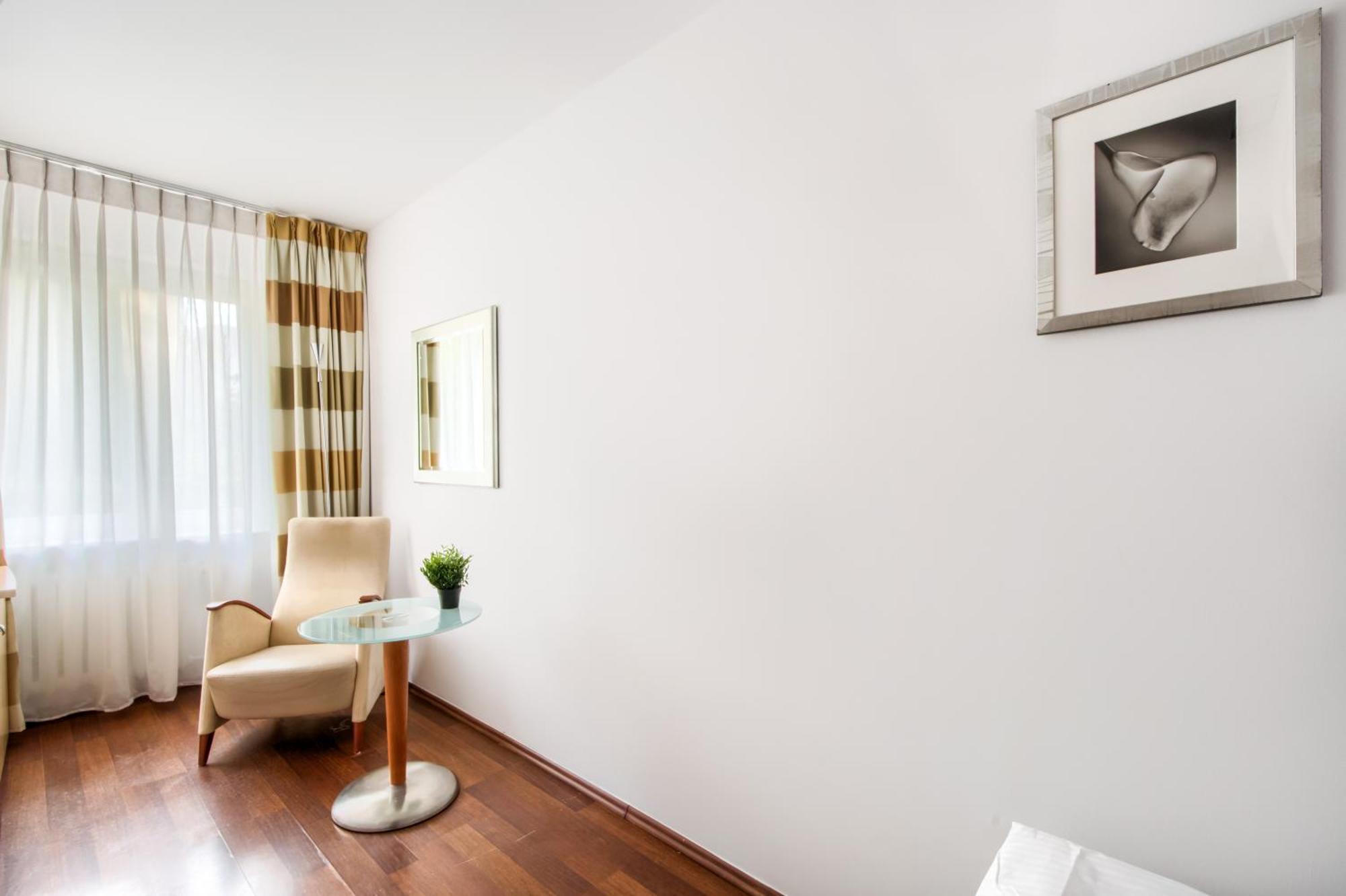 404 Rooms Zamiany Ursynow Varsavia Esterno foto